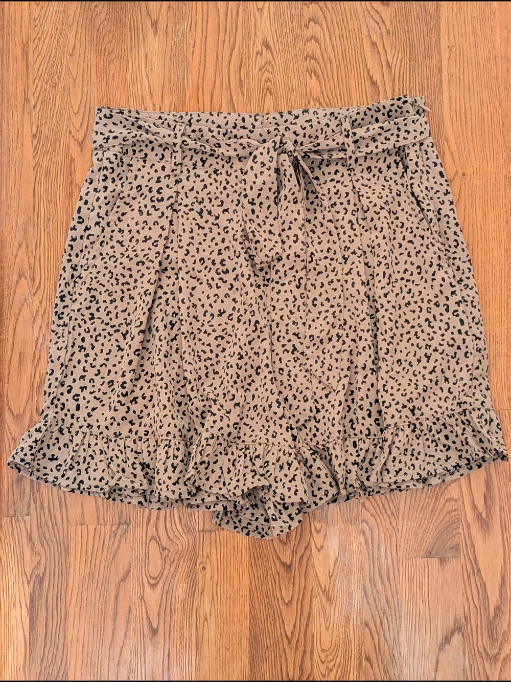 Mittoshop Leopard Print High Rise Belted Ruffle Hem Shorts